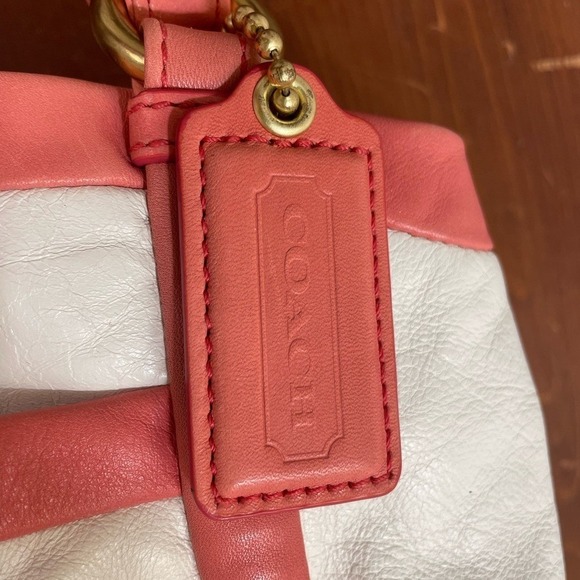 Coach Cricket Top Handle Satchel Coral and White Leather Style No 13601 EUC - Picture 4 of 10